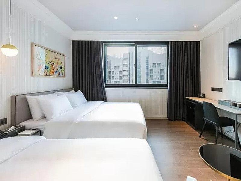 Brown Dot Hotel Jinju Ngoại thất bức ảnh